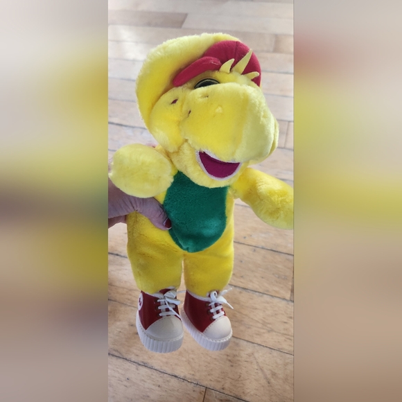 BJ from barney yellow dinosaur plush - Picture 3 of 10